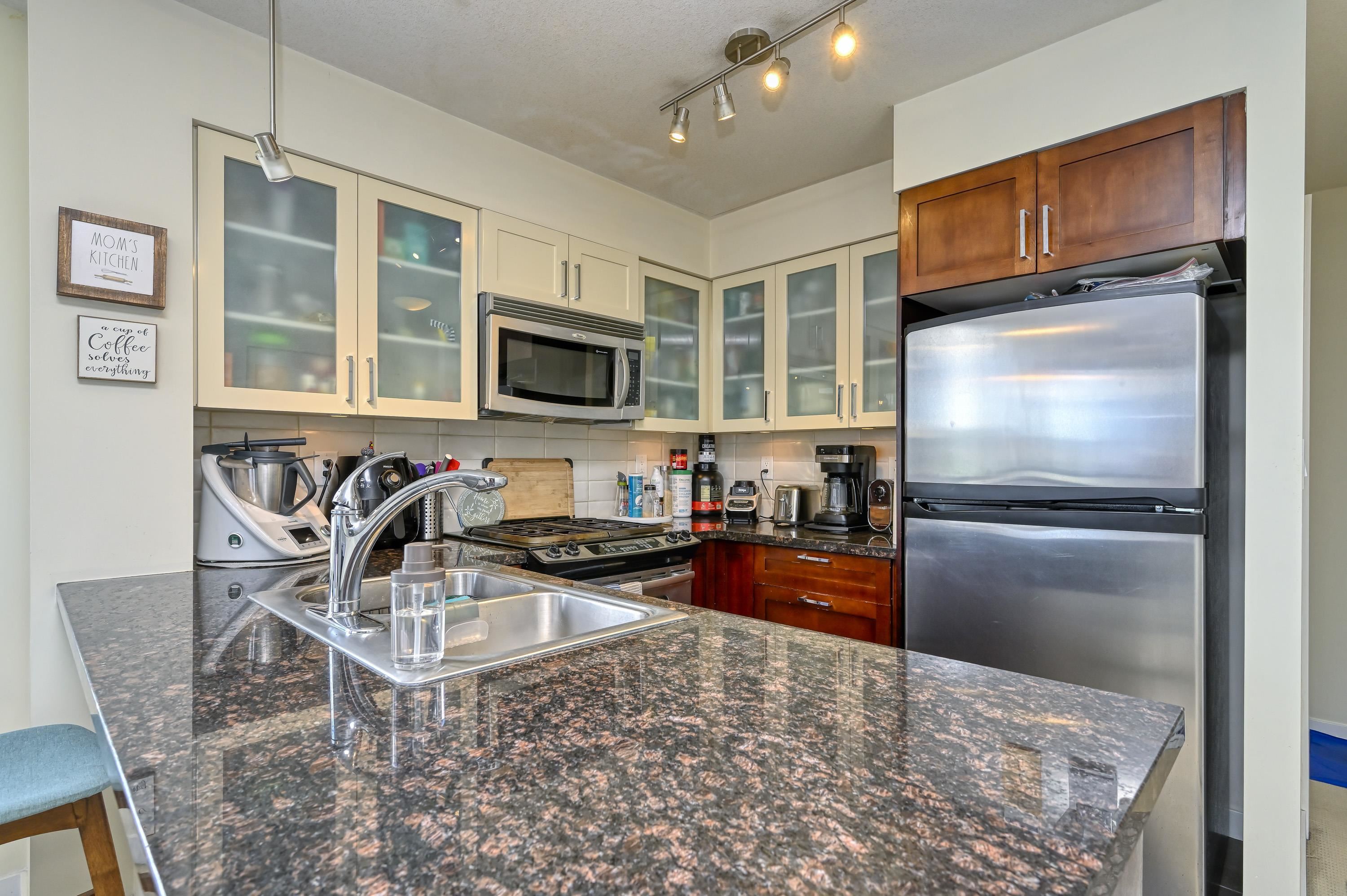 1 Renaissance Square 1307