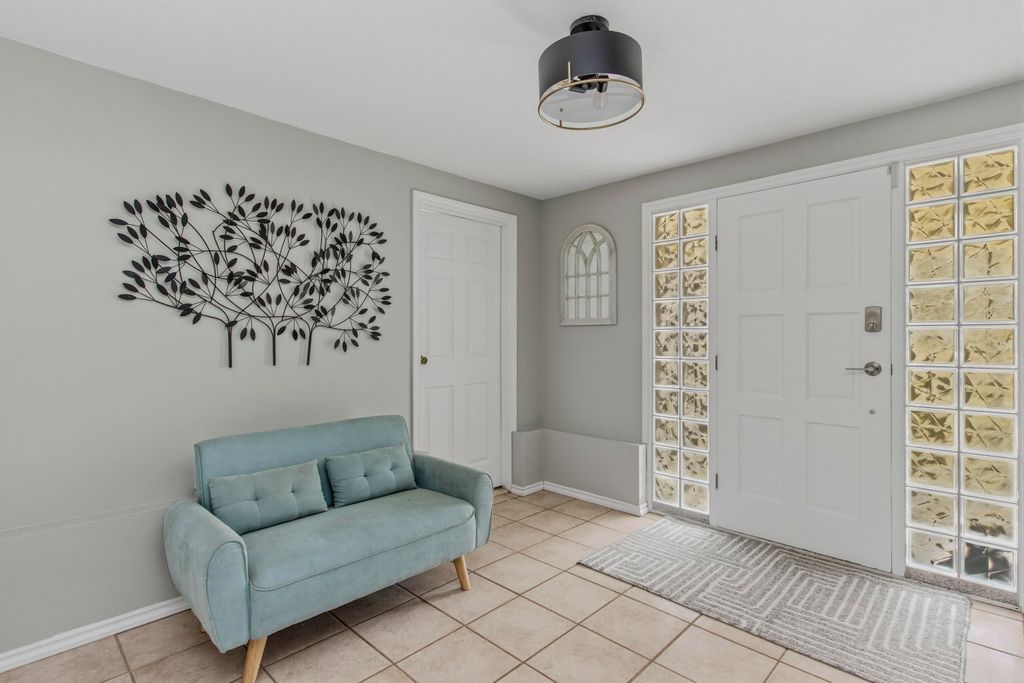 listing image 1105587053452928717