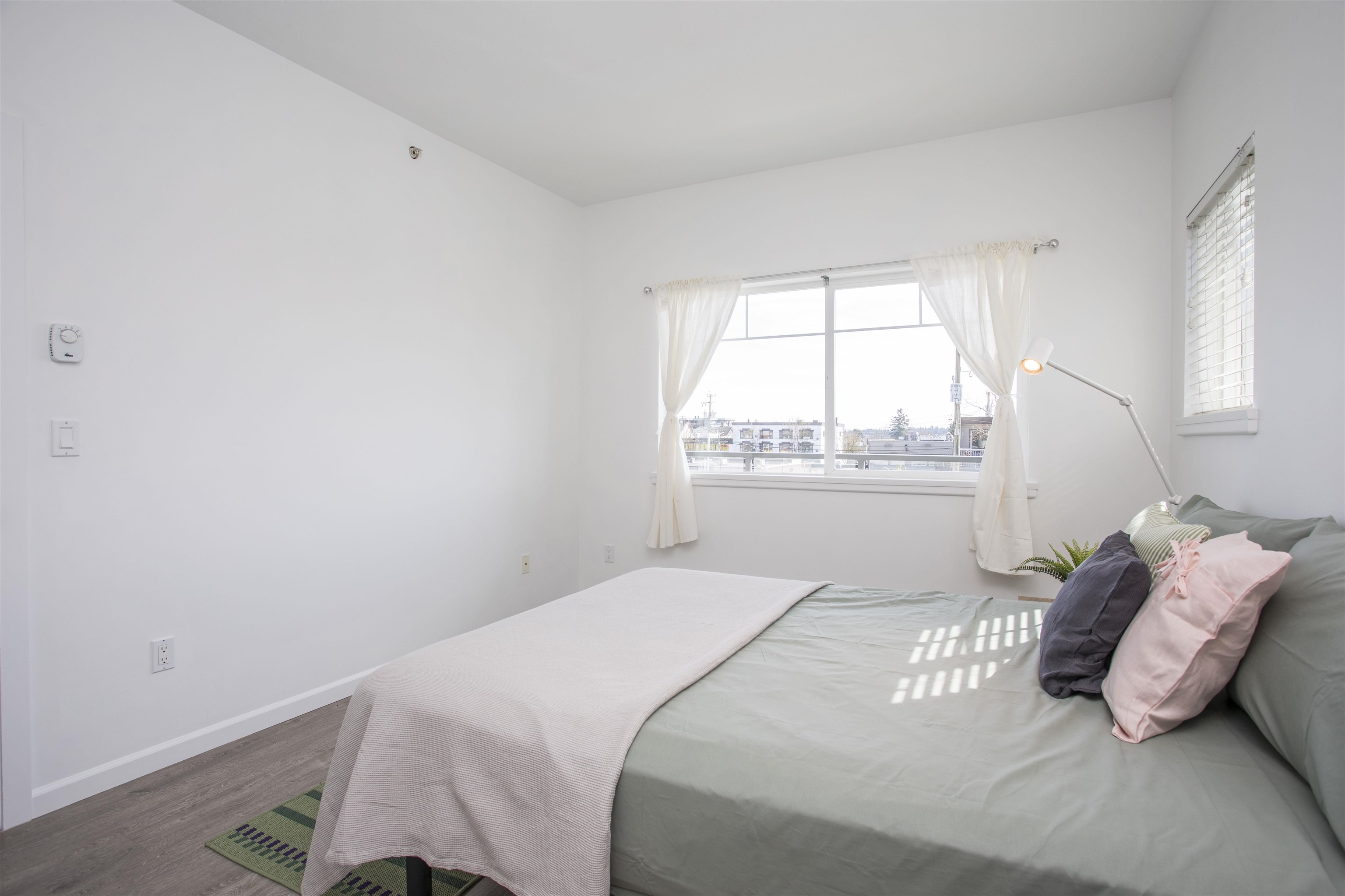 22363 Selkirk Avenue 302