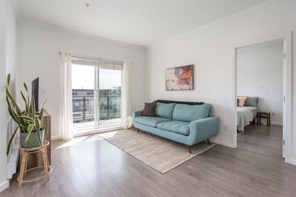 Photo of 22363 Selkirk Avenue #302, Maple Ridge, BC V2X 2X6 (MLS # R3107284)