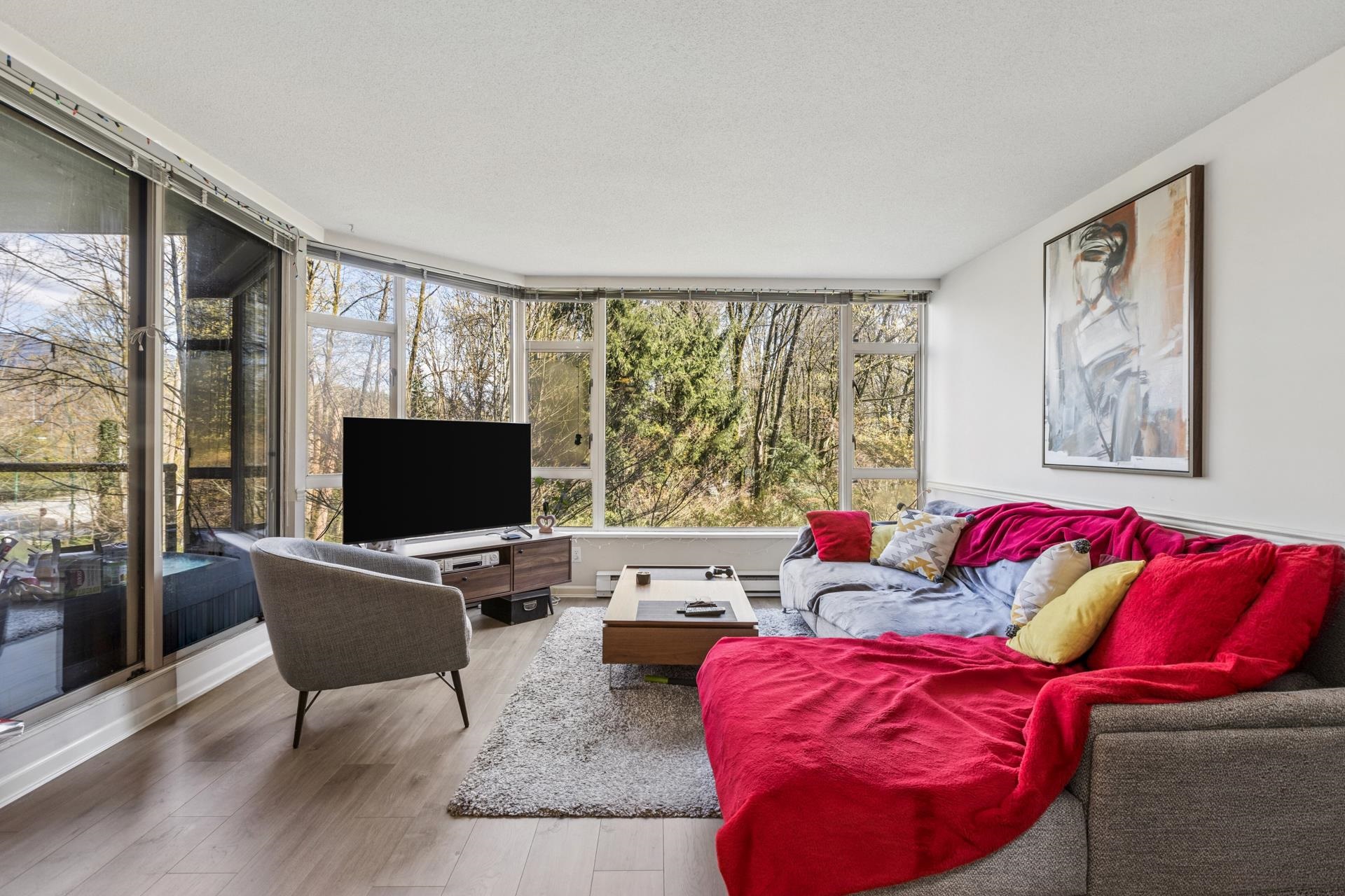 1327 E Keith Road 308