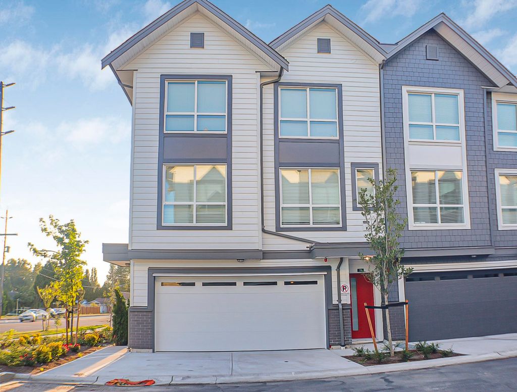 Photo of 23785 Dewdney Trunk Road #20, Maple Ridge, BC V4R 0H8 (MLS # R3112018)