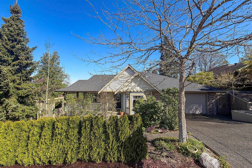 Photo of 21735 47b Avenue, Langley, BC V3A 8T3 (MLS # R3115000)