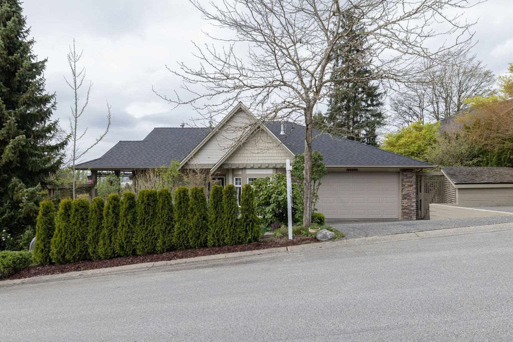 Photo of 21735 47b Avenue, Langley, BC V3A 8T3 (MLS # R3115000)