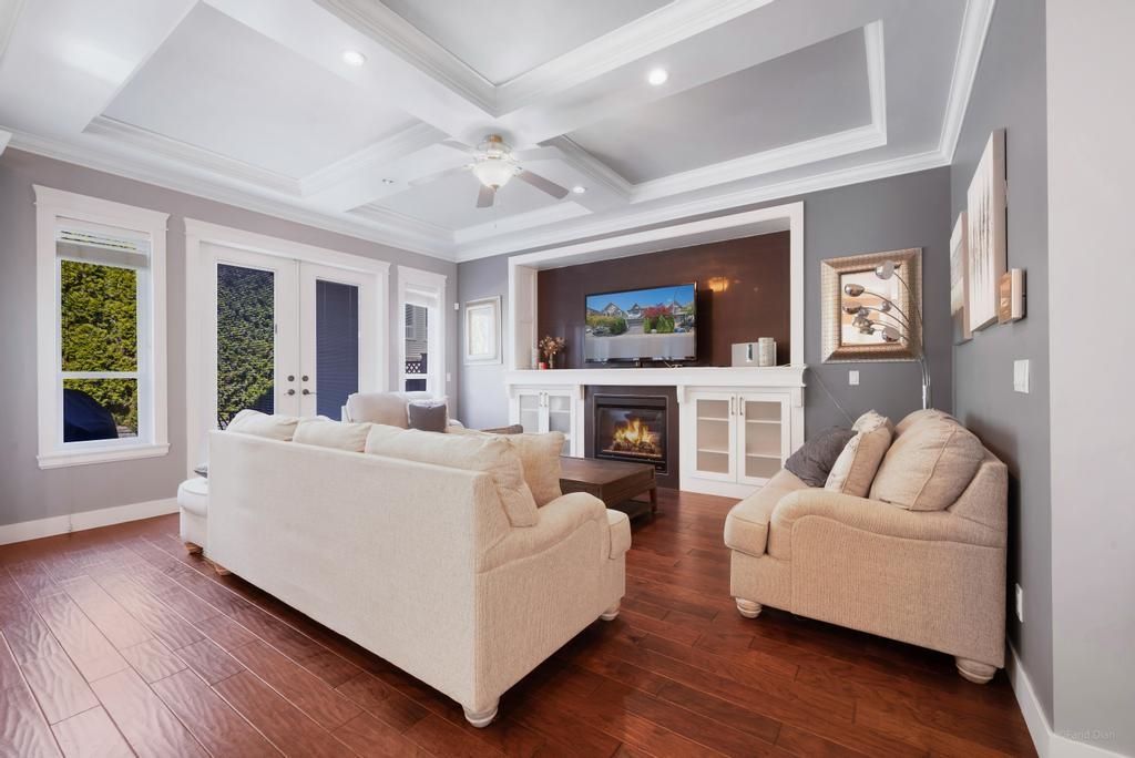 listing image 1109158590080771722