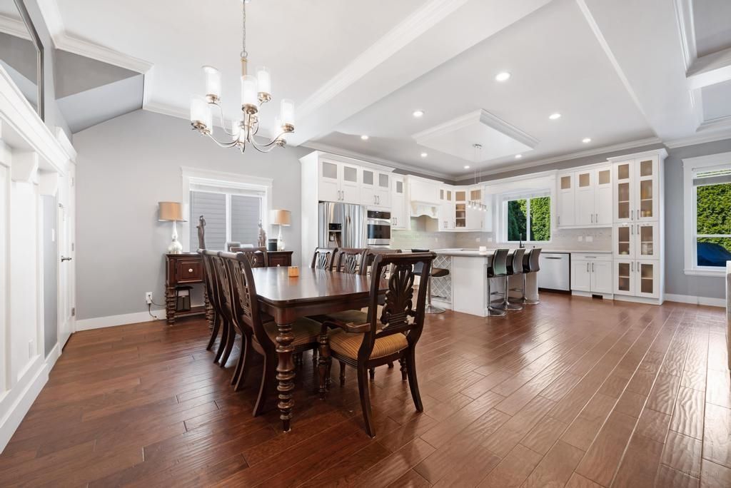 listing image 1103110486772436534