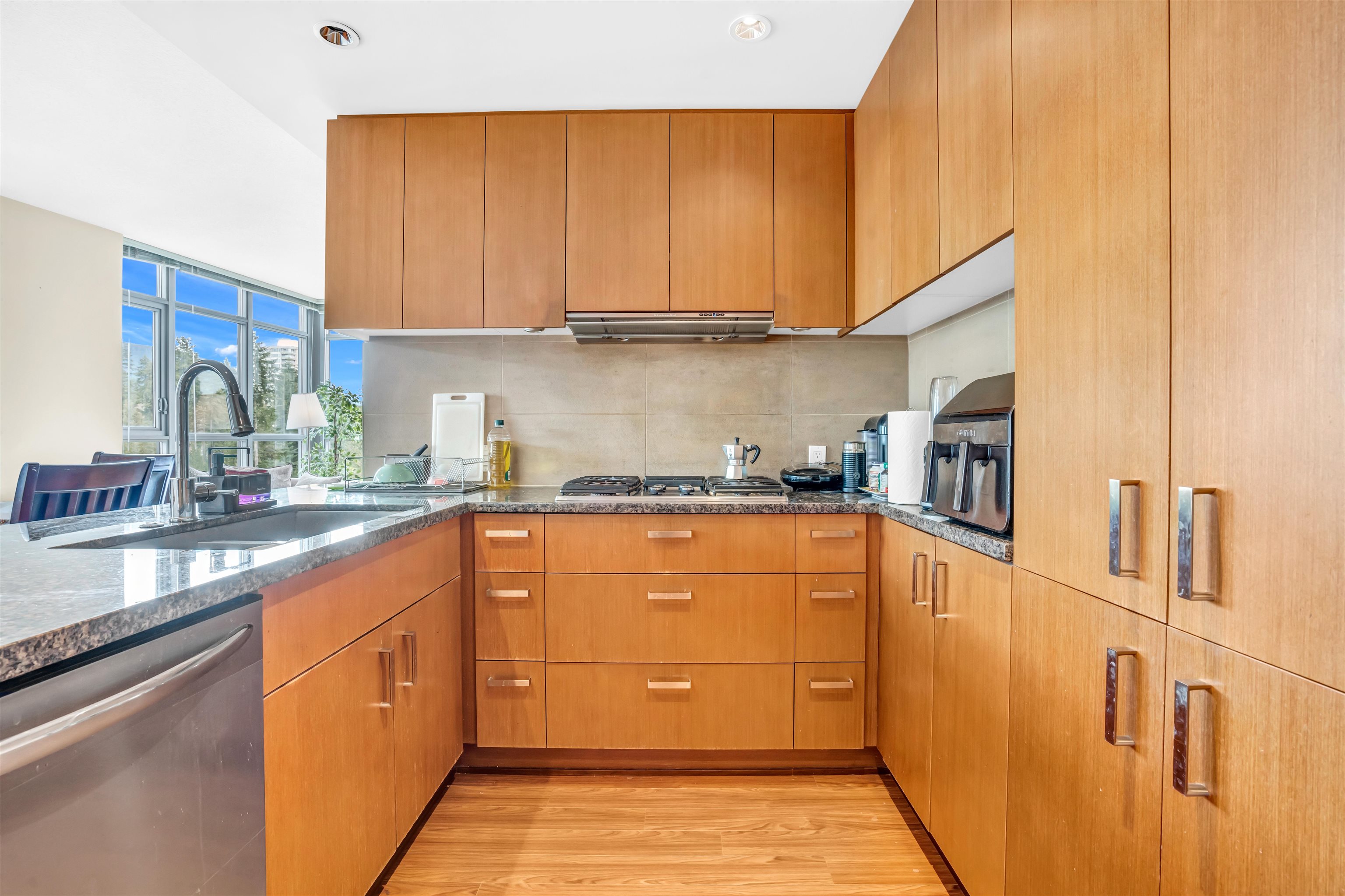 3008 Glen Drive 1003