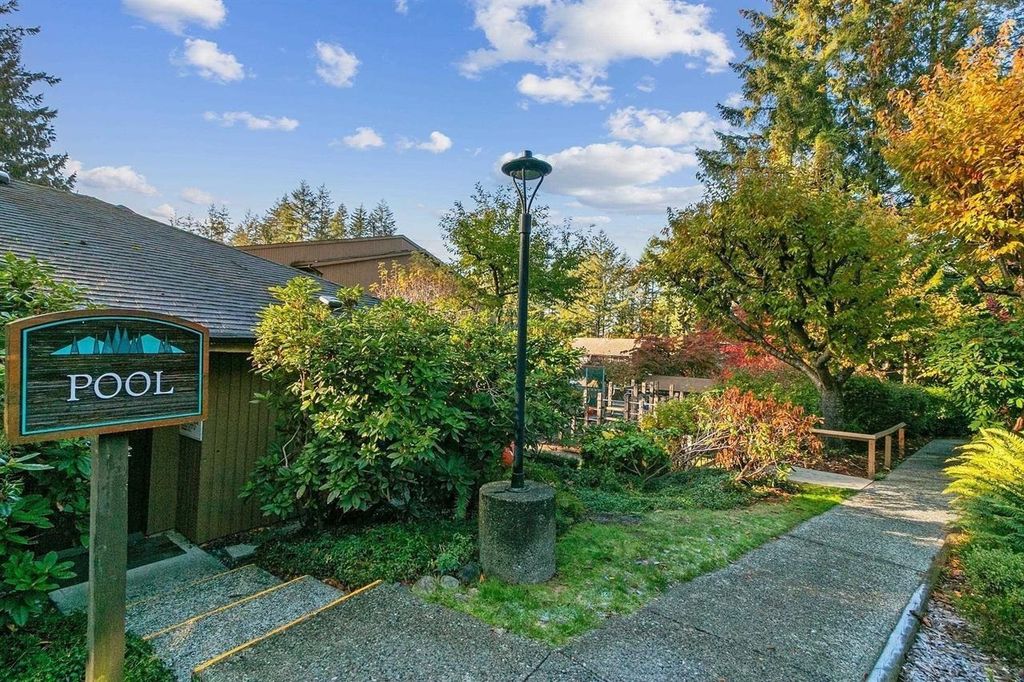 listing image 1103256292533813736