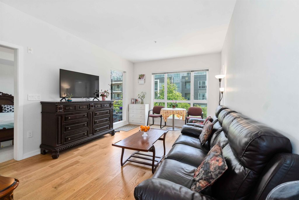 listing image 1108097314713155467