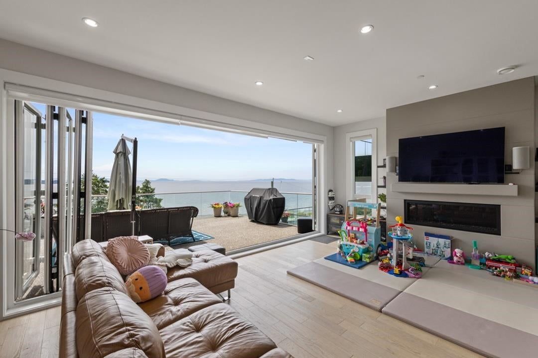 14999 Blackwood Lane