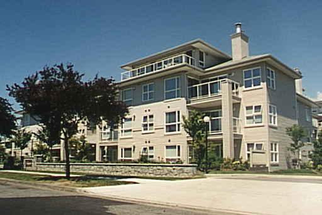 listing image 1109091744365759142