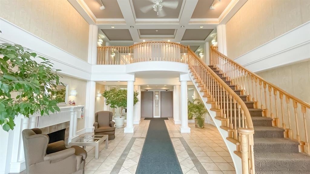 6631 Minoru Boulevard 1201