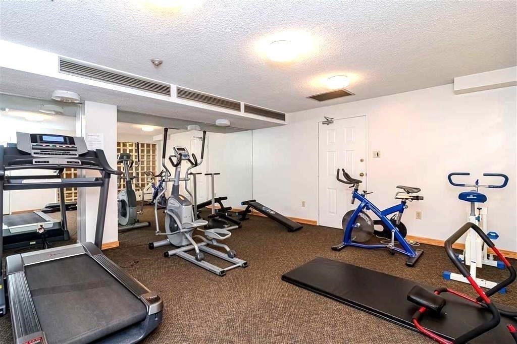 6631 Minoru Boulevard 1201