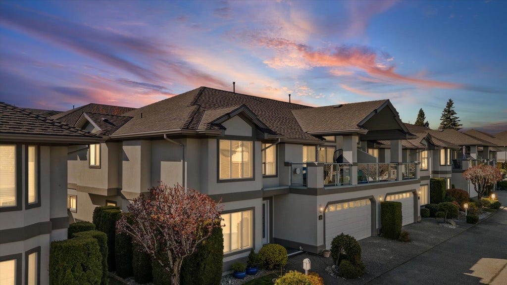 Photo of 3555 Blue Jay Street #16, Abbotsford, BC V2T 6N7 (MLS # R3152845)