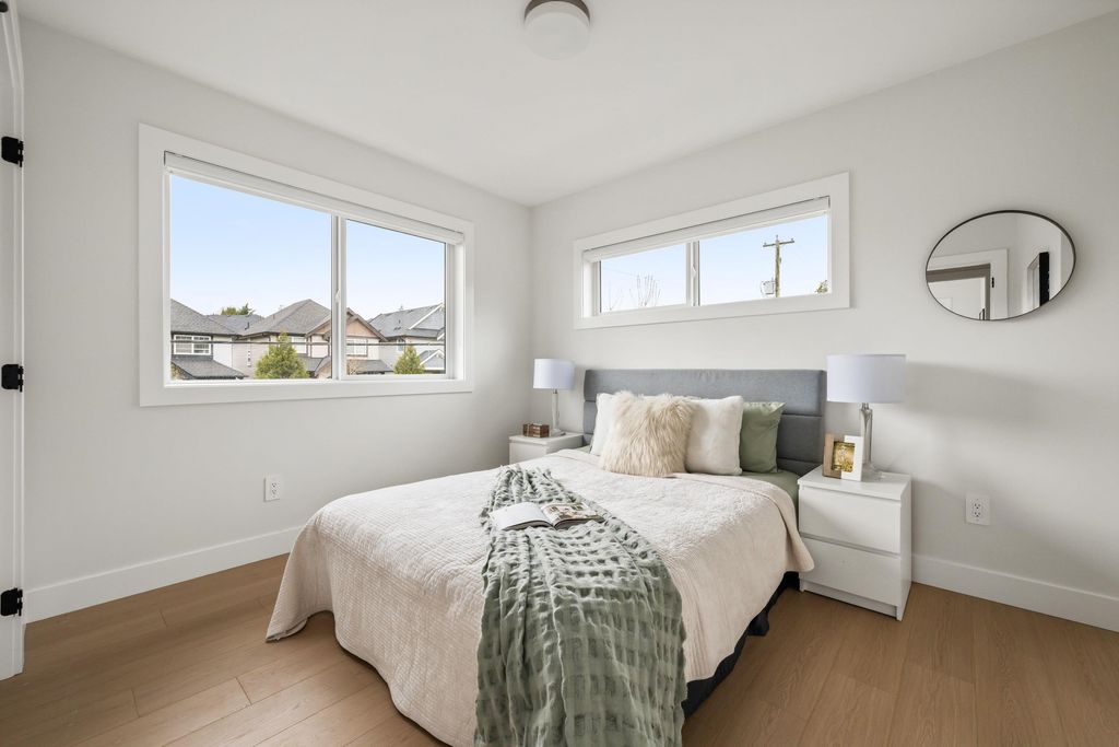 listing image 1104482274022121434