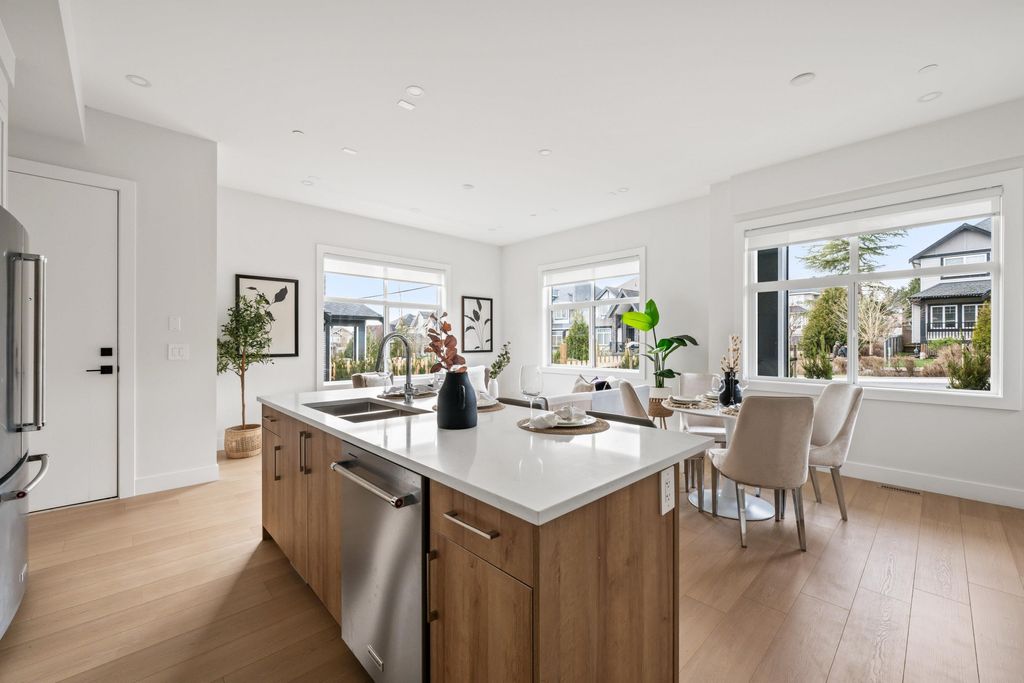 listing image 1100971360488855461