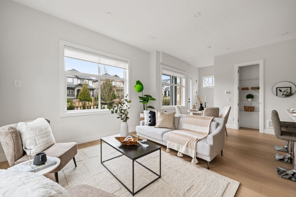 listing image 1100674795520774888