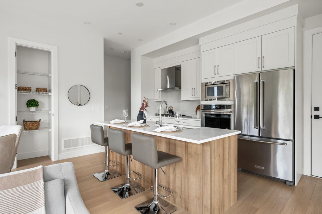 listing image 1100034497304735761