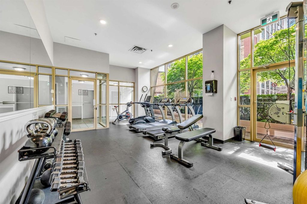 listing image 1104152466603152814