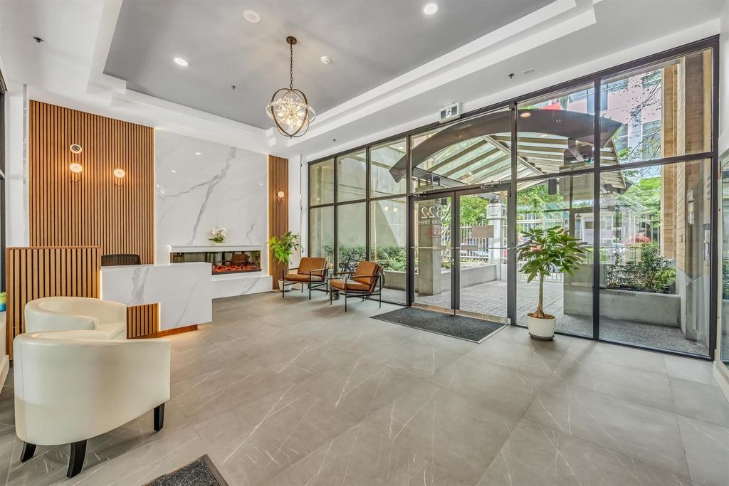 listing image 1103528578623401309