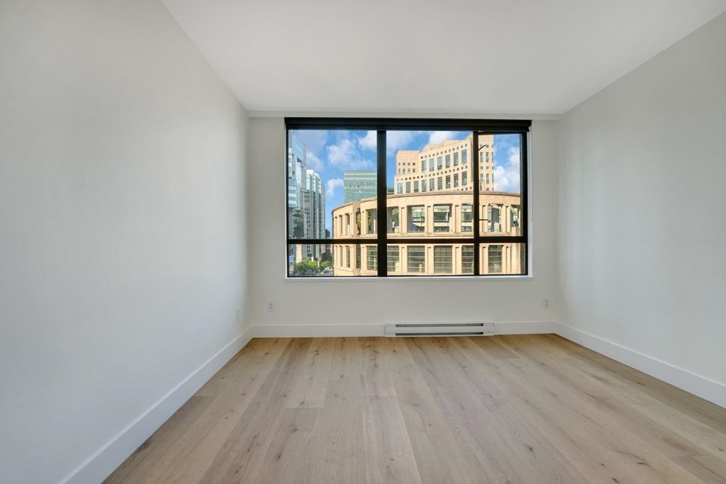 listing image 1101467911383391009