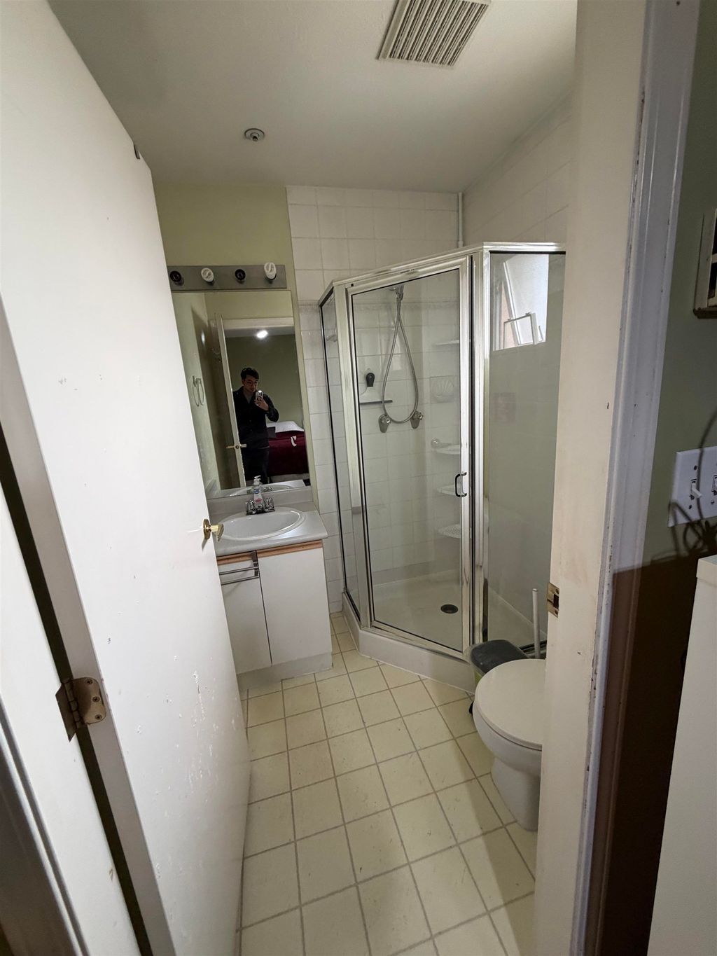 listing image 1101838726031406719