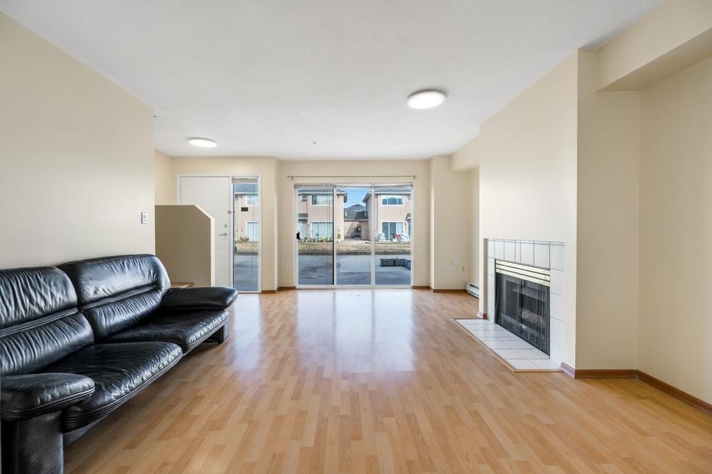 listing image 1107484281179628076