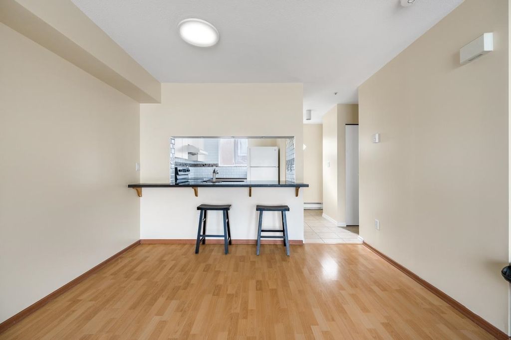 listing image 1100868748489759247