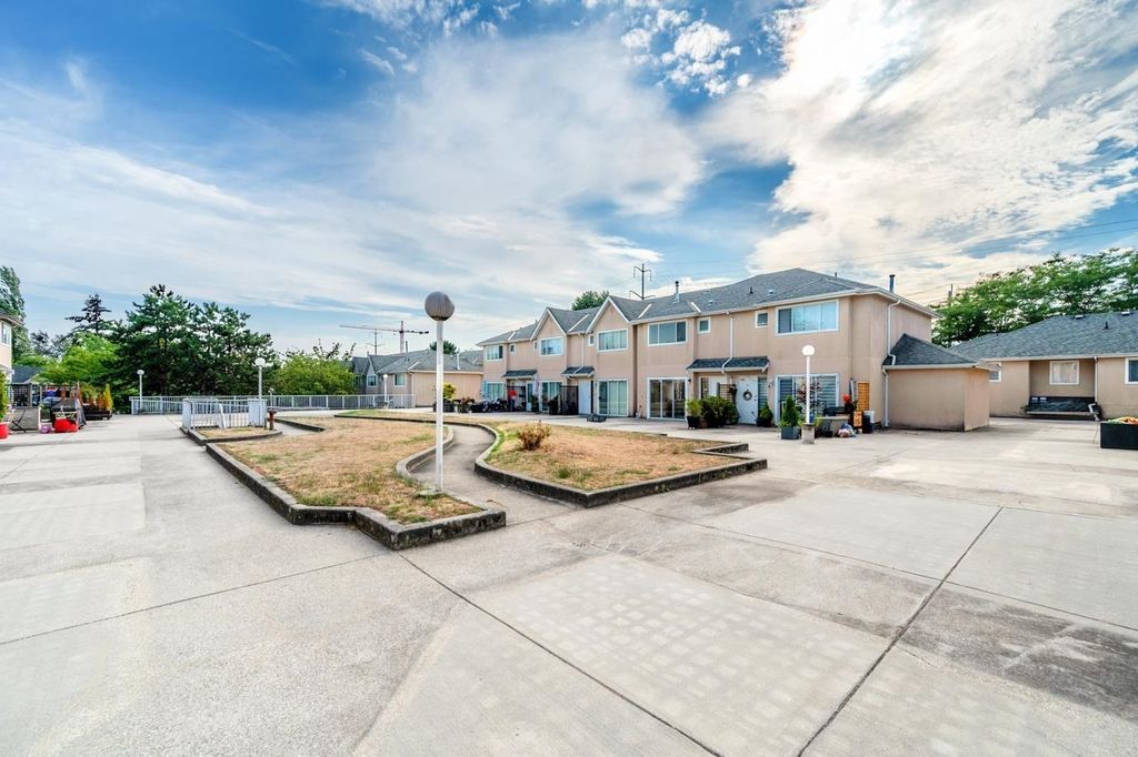 listing image 1107605962091085300