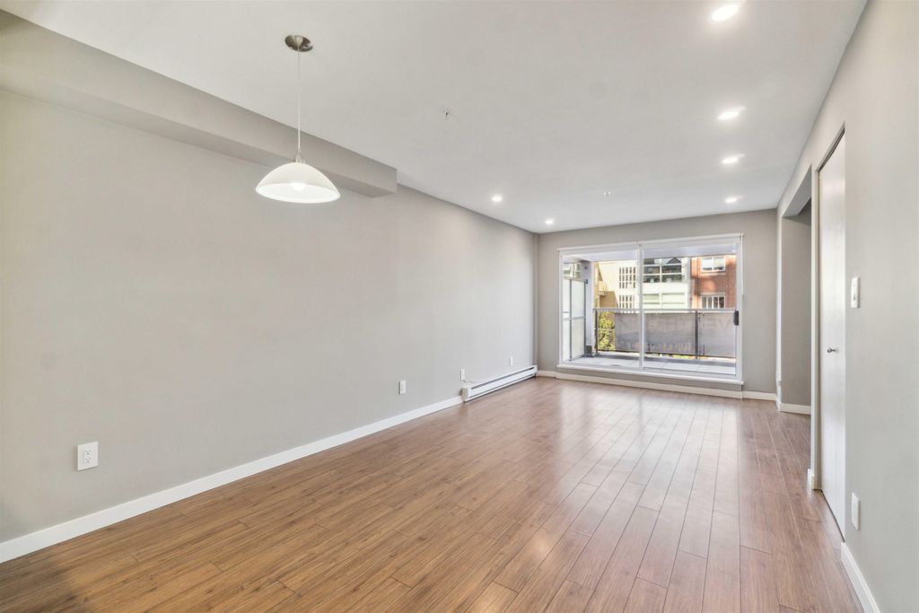 listing image 1109196099608068967