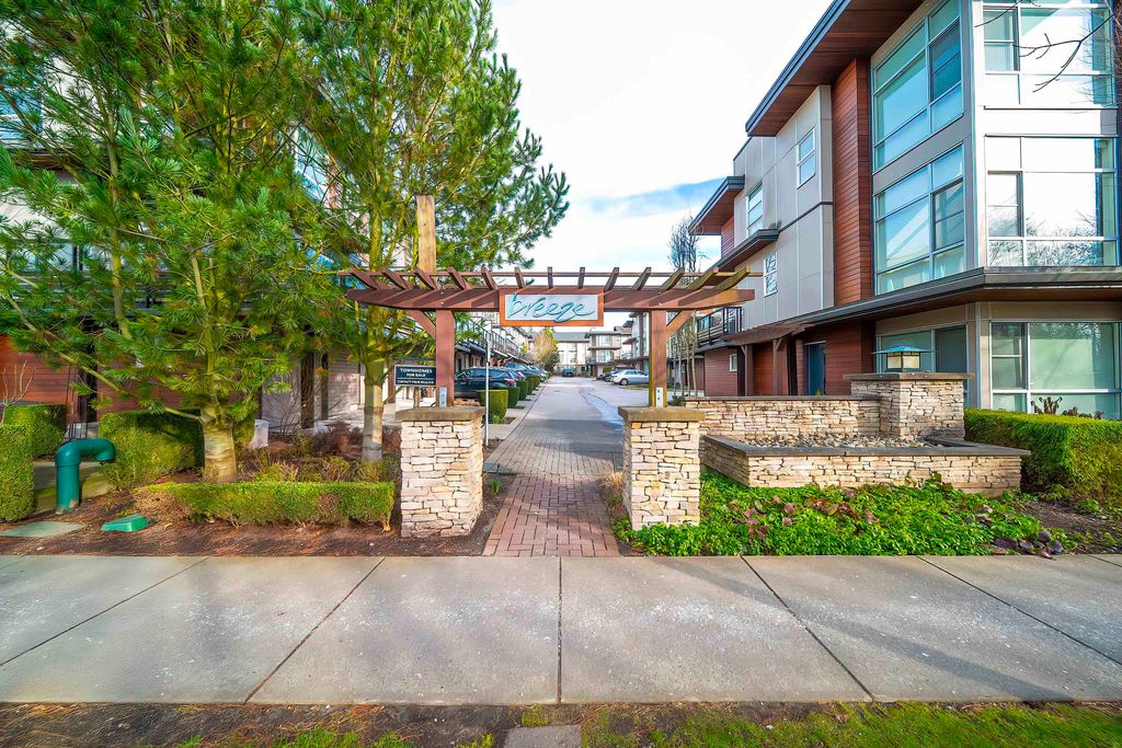 Photo of 16223 23a Avenue #29, Surrey, BC V3Z 6P4 (MLS # R3115418)