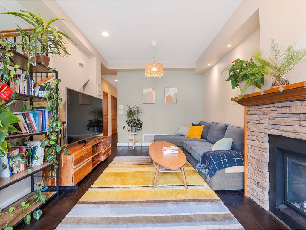 Photo of 20738 84 Avenue #32, Langley, BC V2Y 0J6 (MLS # R3160039)