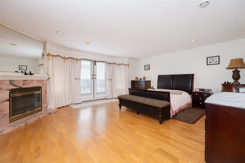 listing image 1108297001899517498