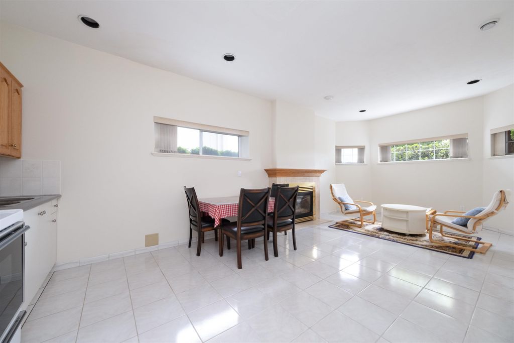 listing image 1104784513900551945