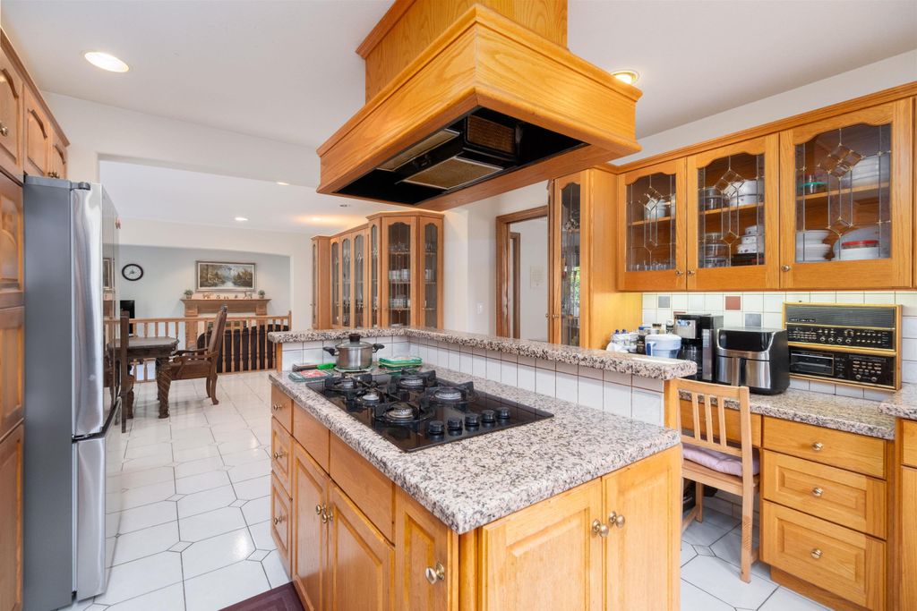 listing image 1104621764059742245