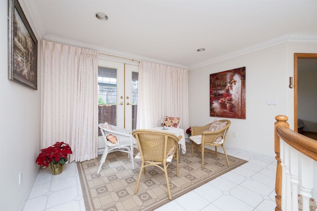listing image 1106969954286753913