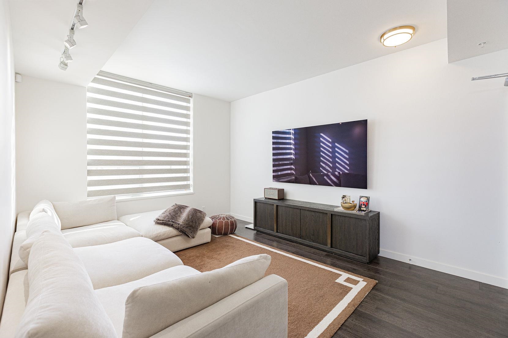 7708 Alderbridge Way 10