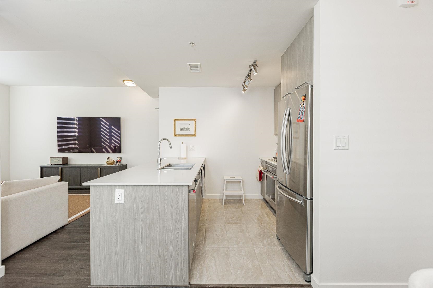 7708 Alderbridge Way 10