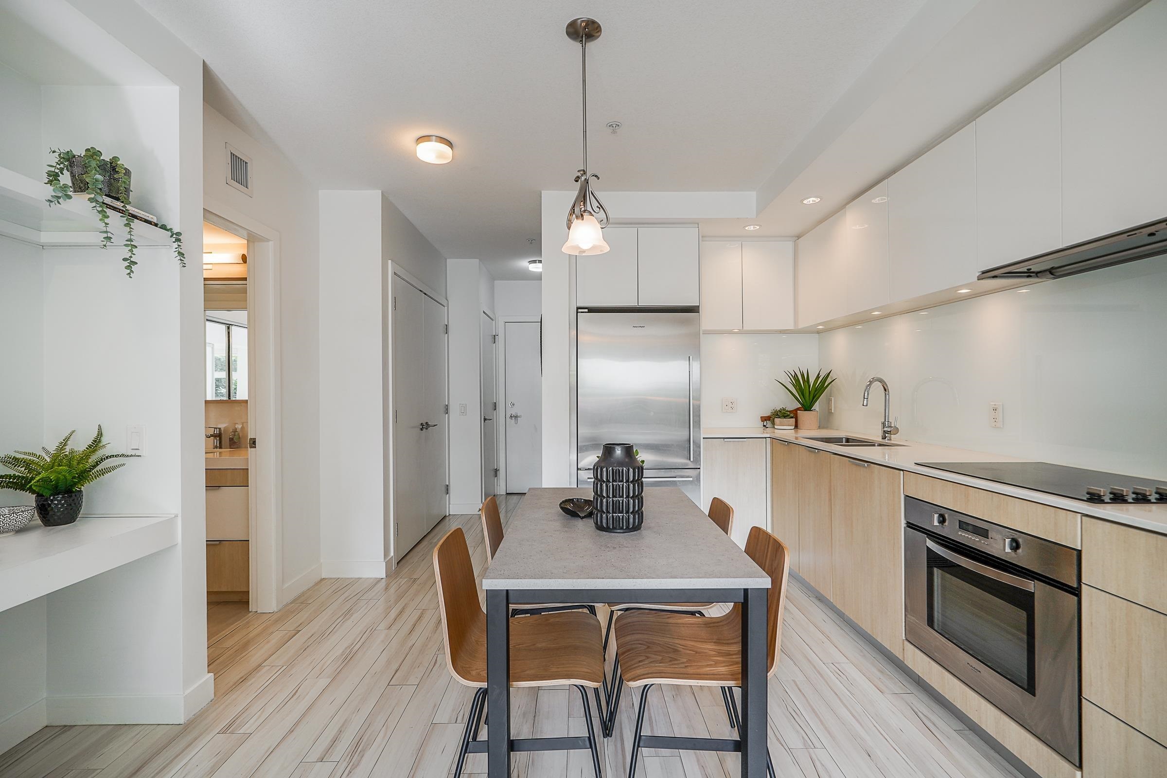 111 E 3rd Street 214