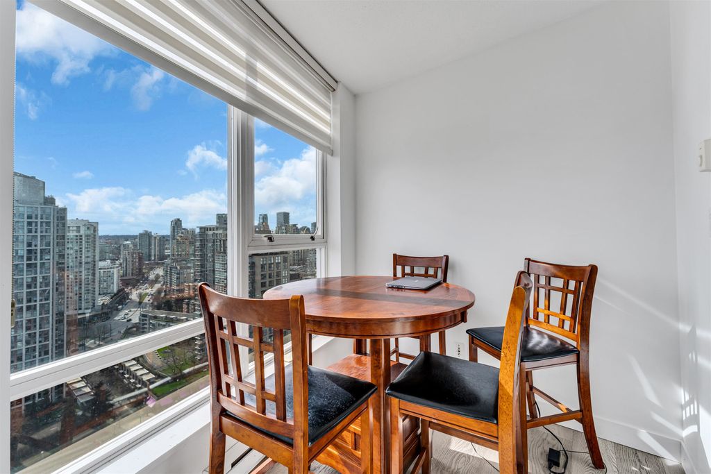 listing image 1109442531150860830