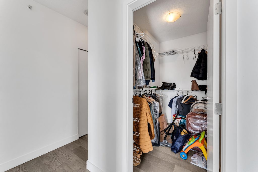 listing image 1107203752598751729