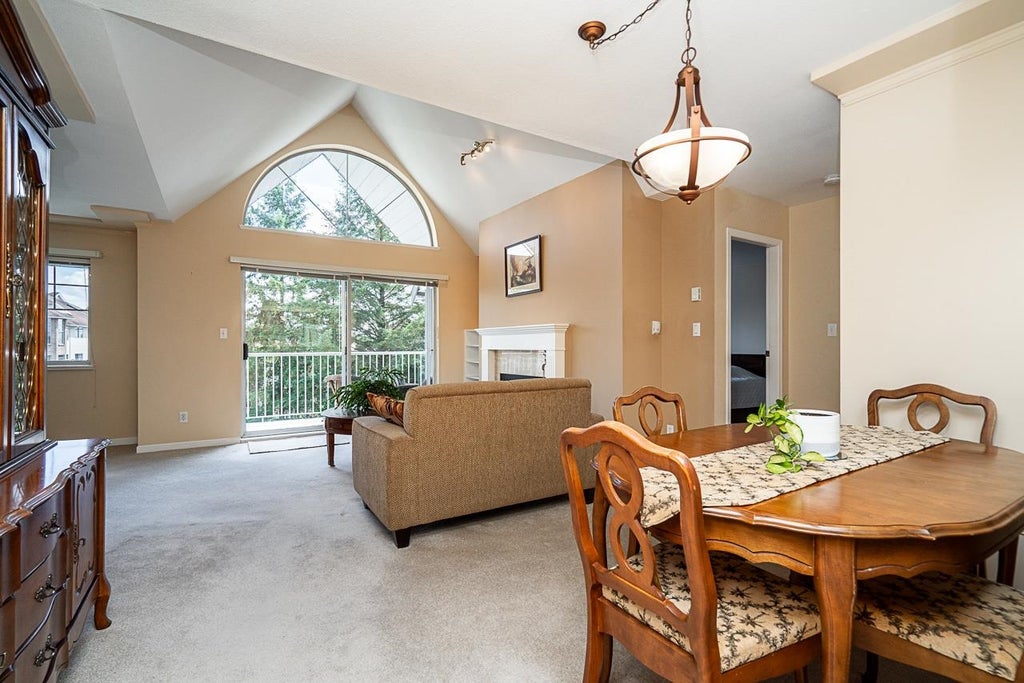 Photo of 11601 227 Street #302, Maple Ridge, BC V2X 0J7 (MLS # R3143297)
