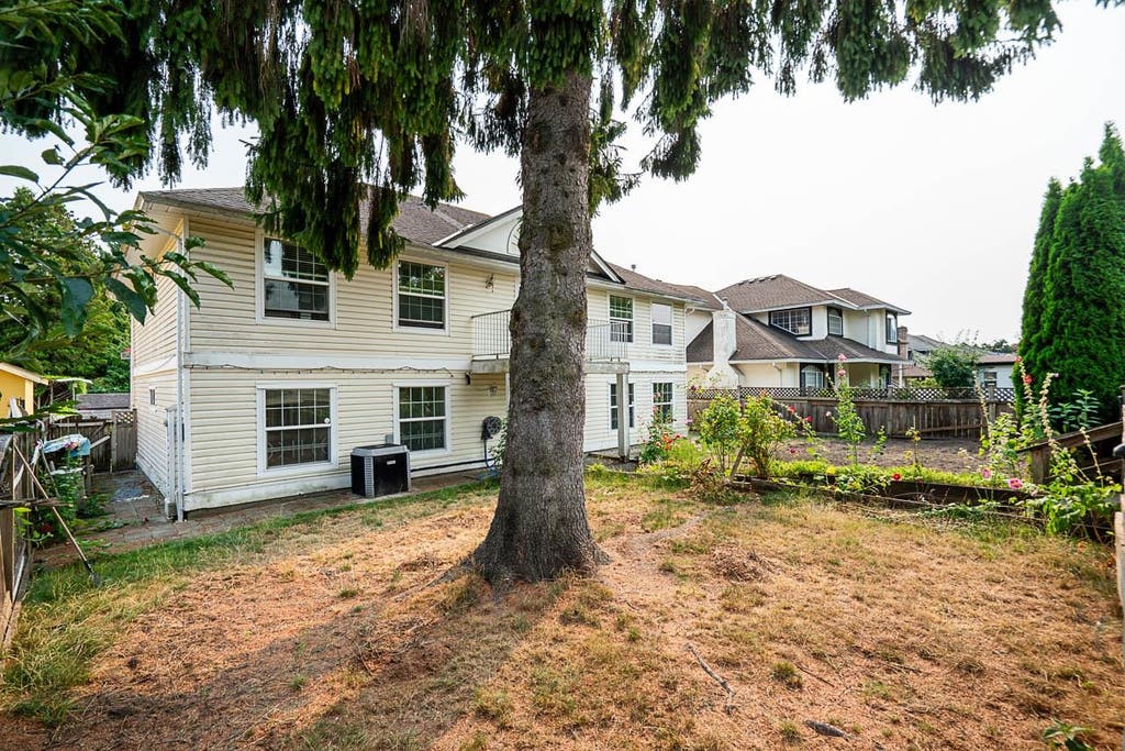 Photo of 12242 64 Avenue, Surrey, BC V3W 1W7 (MLS # R3152524)