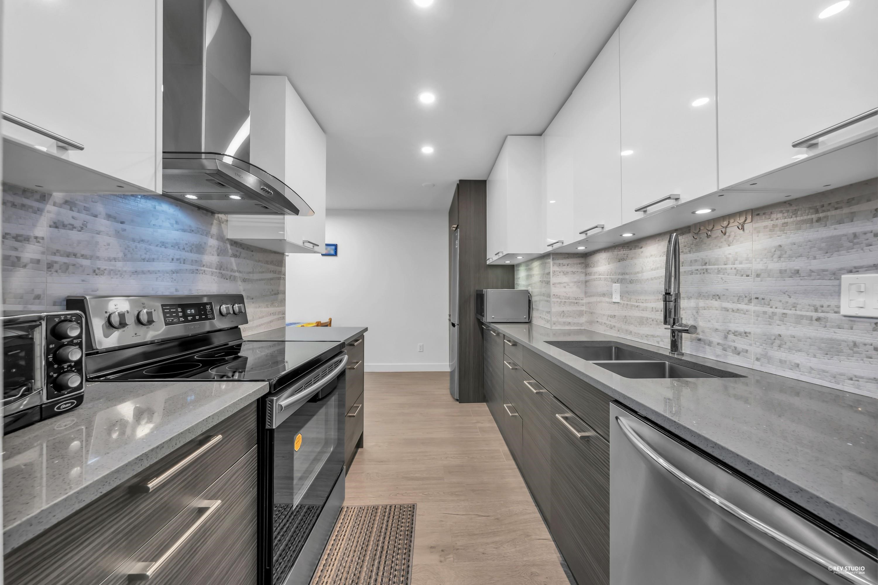 8600 Ackroyd Road 317