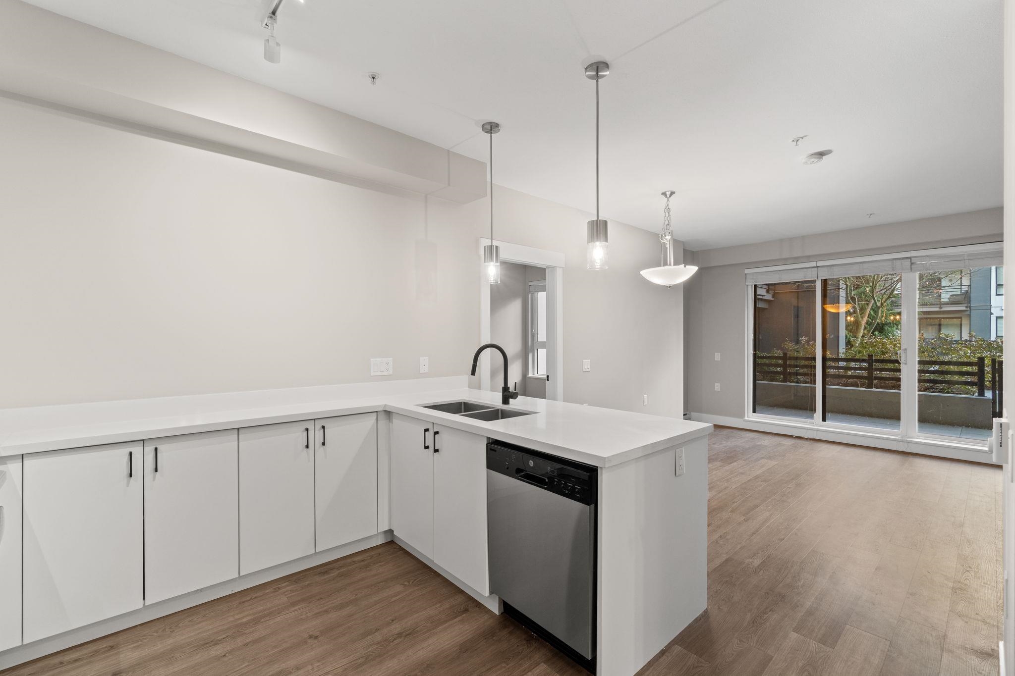 20838 78b Avenue A101