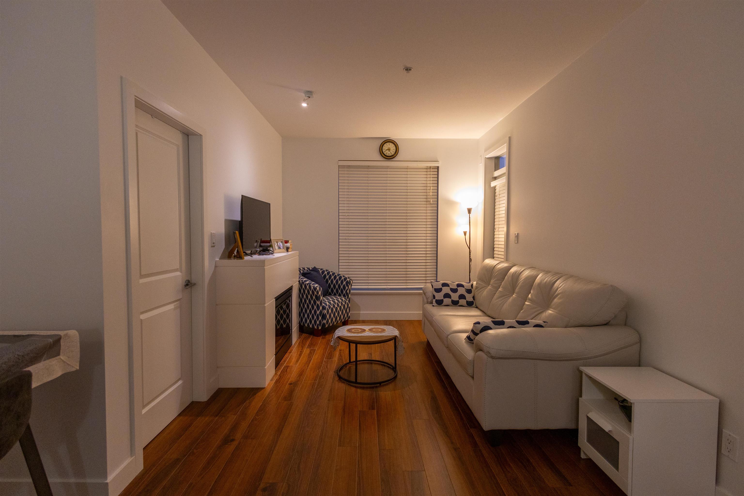 15850 26 Avenue Avenue 305