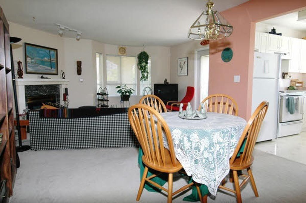 listing image 1109886402763899528