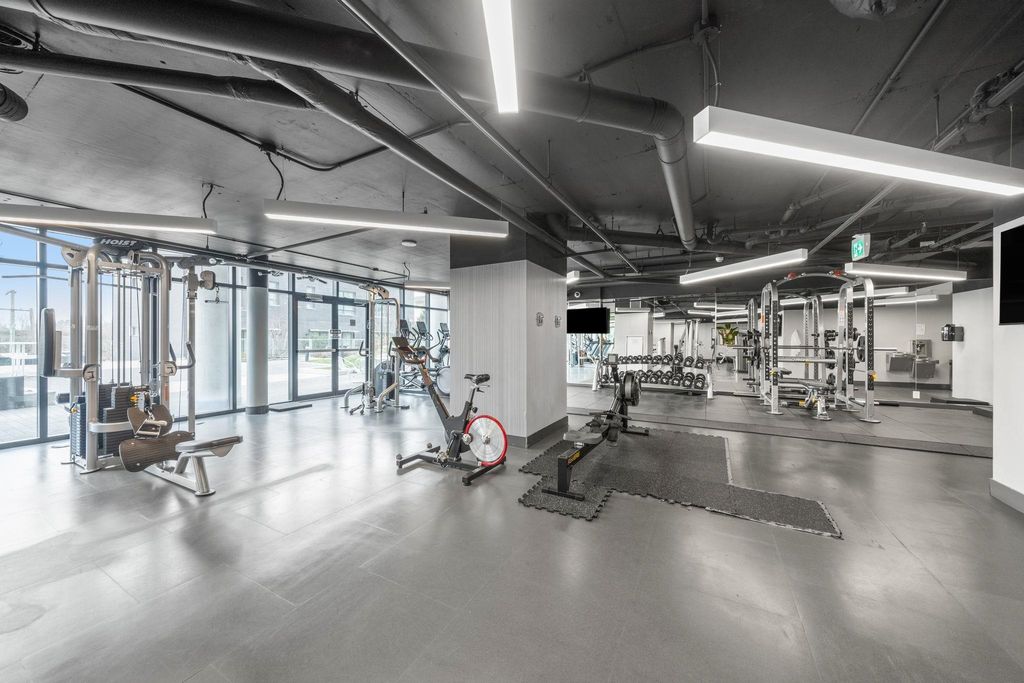 listing image 1109432093813241409