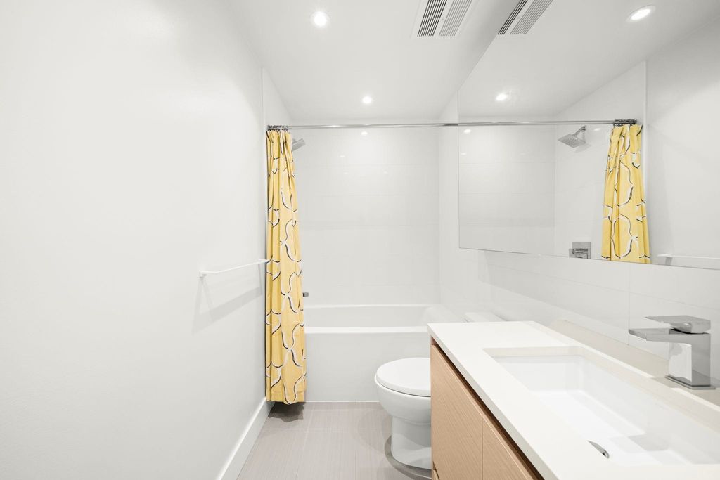 listing image 1105590709904940800