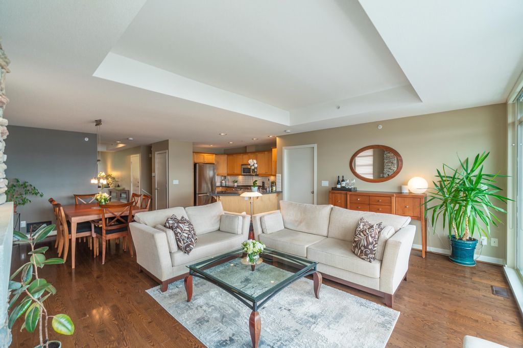listing image 1109704745092550217